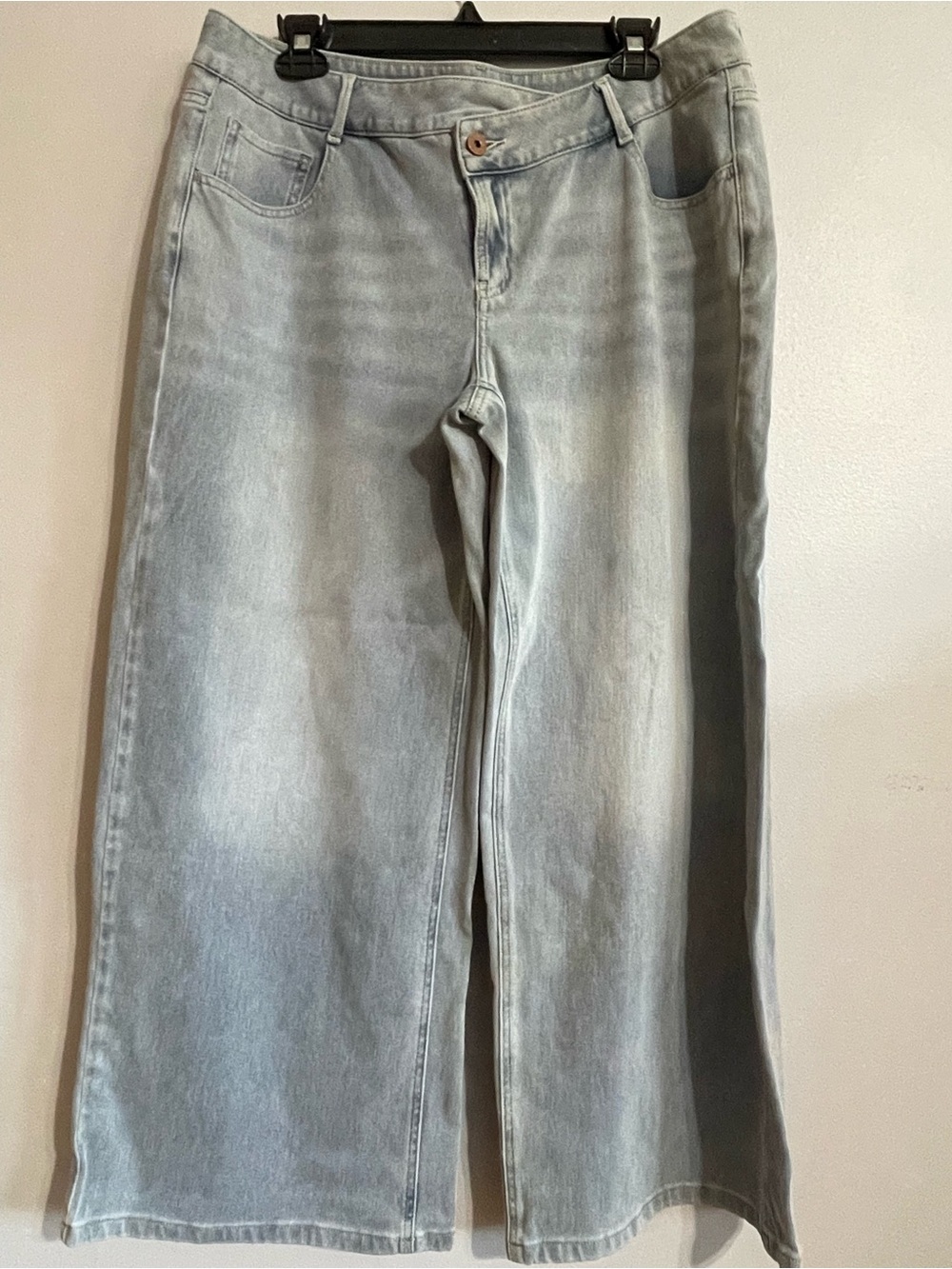HALARA women's asymmetrical Light blue Wide legged Jeans